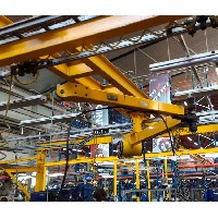 3_equipos_de_manipulación_industrial_brazo_manipulacion_motores